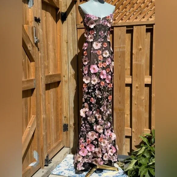 🆕 BRONX & BANCO 🧿 NWOT Jasmine Floral-Appliqued Gown, Black Multi - Sz L US 8 - Picture 5 of 16